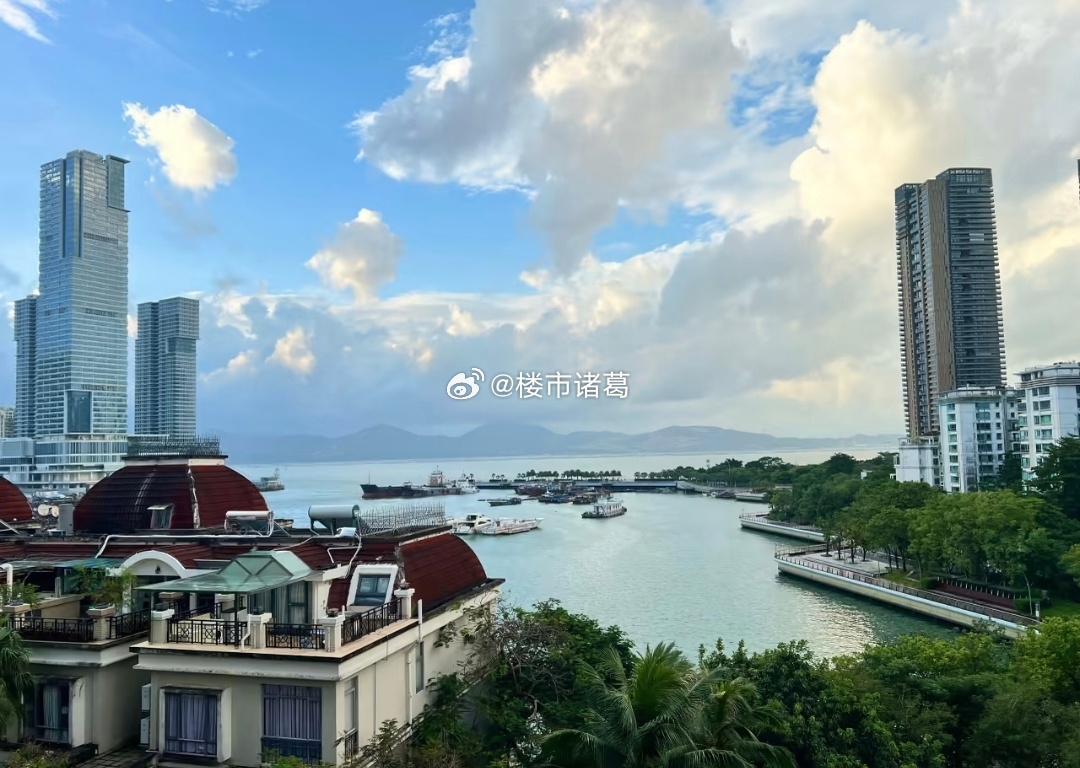 网友：年初从北京天通苑搬到了深圳蛇口，感觉到天堂了…… 