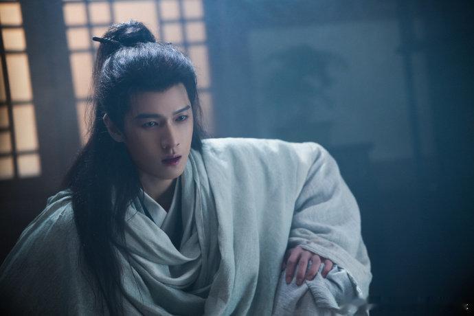 李昀锐新剧两集毒发两次李昀锐诸葛玥2集毒发2次 李昀锐的毒发戏真的越看越上头！两