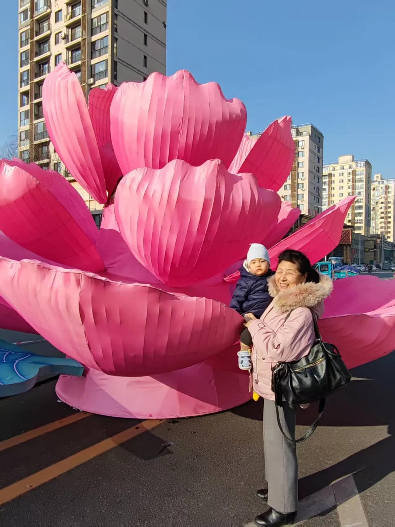 在大年初七，这个中国传统文化，留传下来被称为“人日”的节日里，我祝愿全国人民幸福