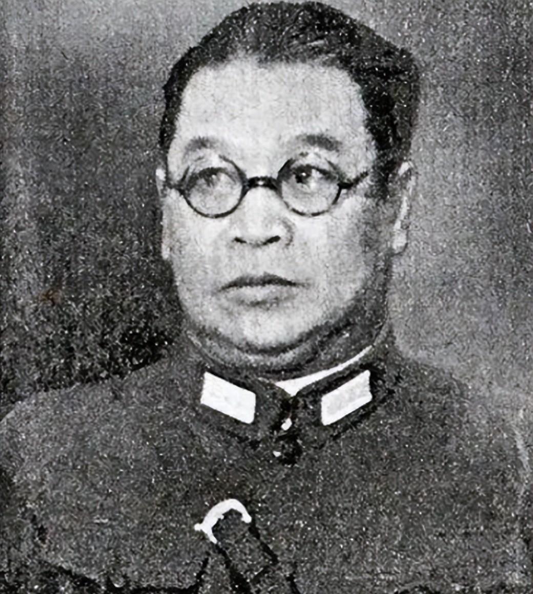 汪精卫都厌恶的一位汉奸，用200金条逃亡海外，晚年自出版书，售价5元却无人问津，