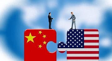 美国前总统克林顿曾公开表示：“如果中国成为新的全球领导者，希望那一天中国能对美国