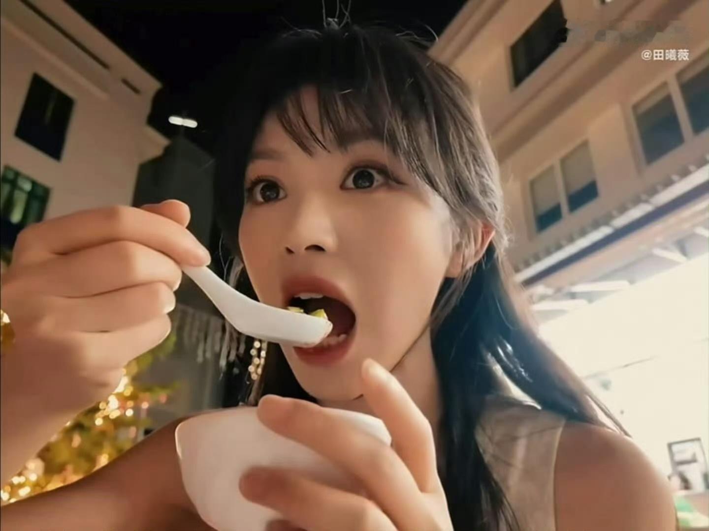 张凌赫田曦薇一起发vlog恩？何意味。cpn动了，感觉两个团队起码不避嫌的感觉。