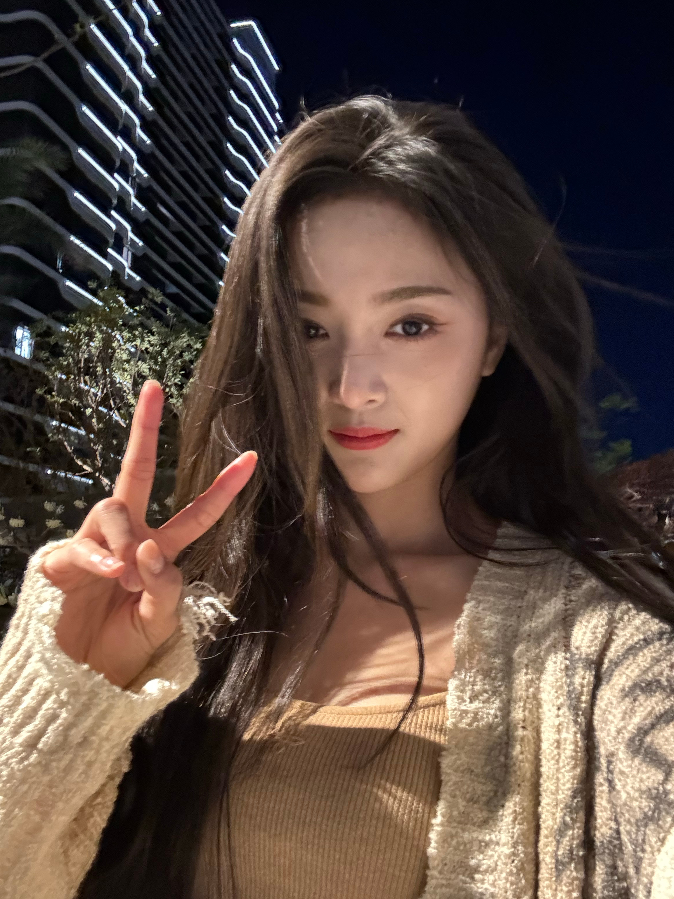 吴宣仪辛凌wxy吴宣仪叶星星 咱们昨天的超喜欢又比前一天升了一些，发帖人数也有稳