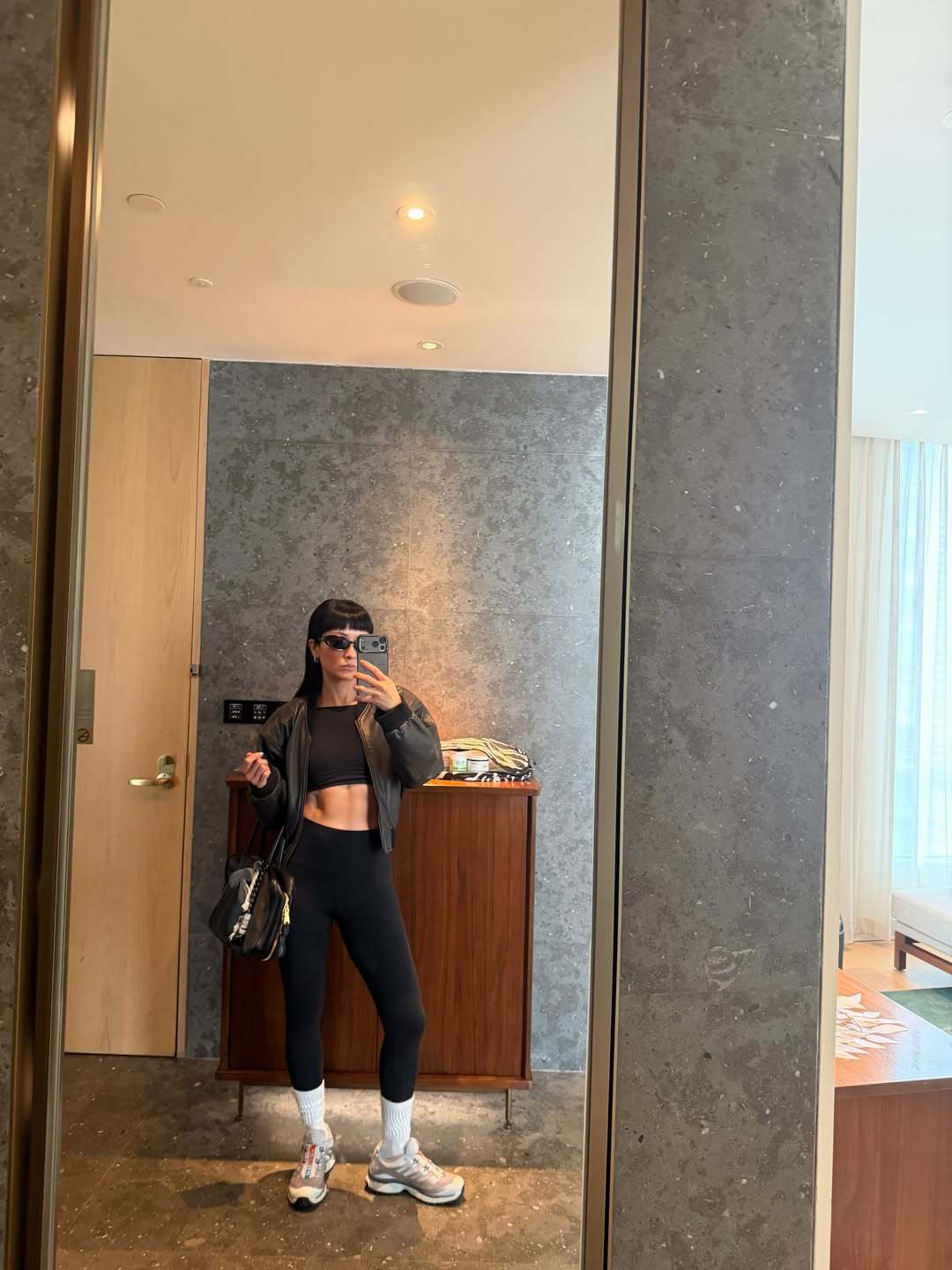 阿🔨更新了Instagram 