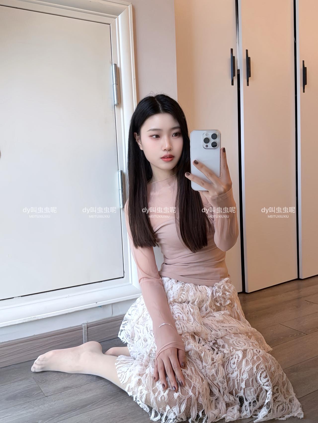 涞觅润丝 涞觅居家拍照姿势 小个子穿搭 温柔风穿搭