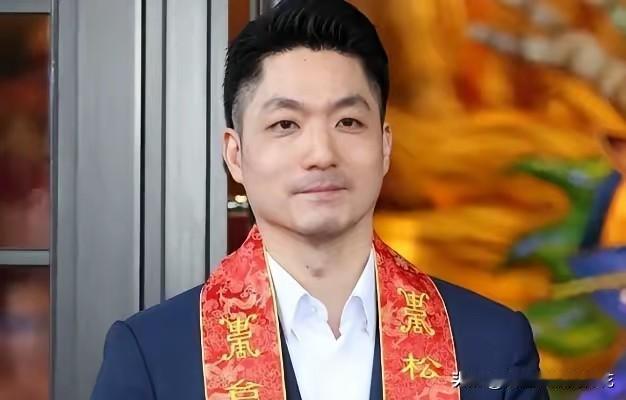 台湾政坛这片天，怕是要变了！岛内现在流传着一个预言：只要蒋万安2026年顺利连任