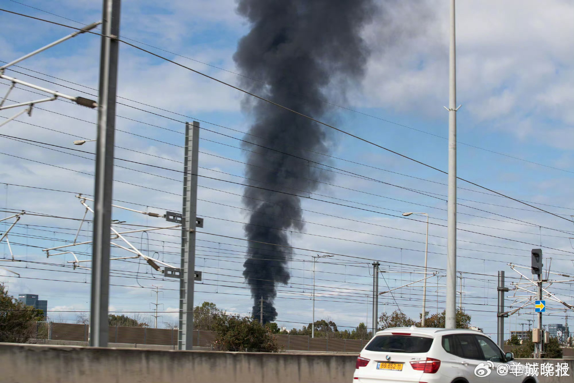 #以色列监测到伊朗发射导弹# 新华社快讯：以色列监测到伊朗发射导弹。更多资讯：#