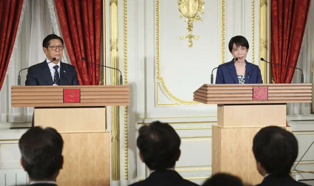 菲律宾民众倍感失望！7.9 级强震发生后，就在受灾民众急需国际社会伸出援手的时候