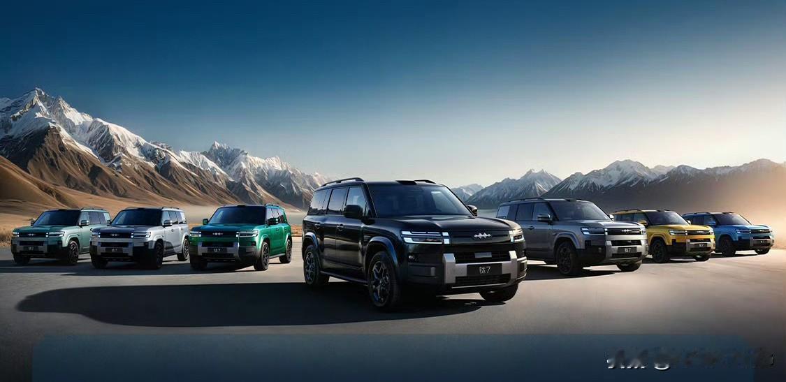 2025年的车市，一款名为方程豹豹7的“方盒子SUV”彻底点燃了市场。上市80天