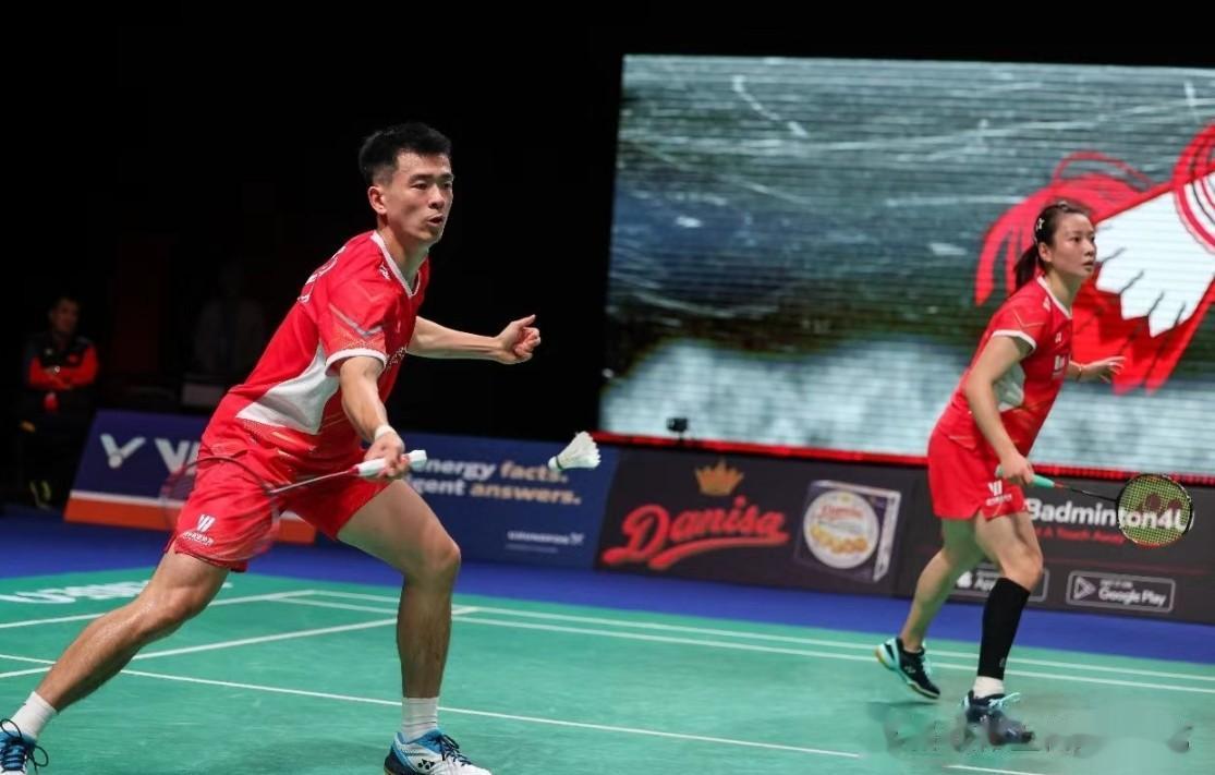 2-0！新科世锦赛冠军完败，郑思维黄雅琼晋级，国羽或包揽冠亚军
在丹麦羽毛球公开