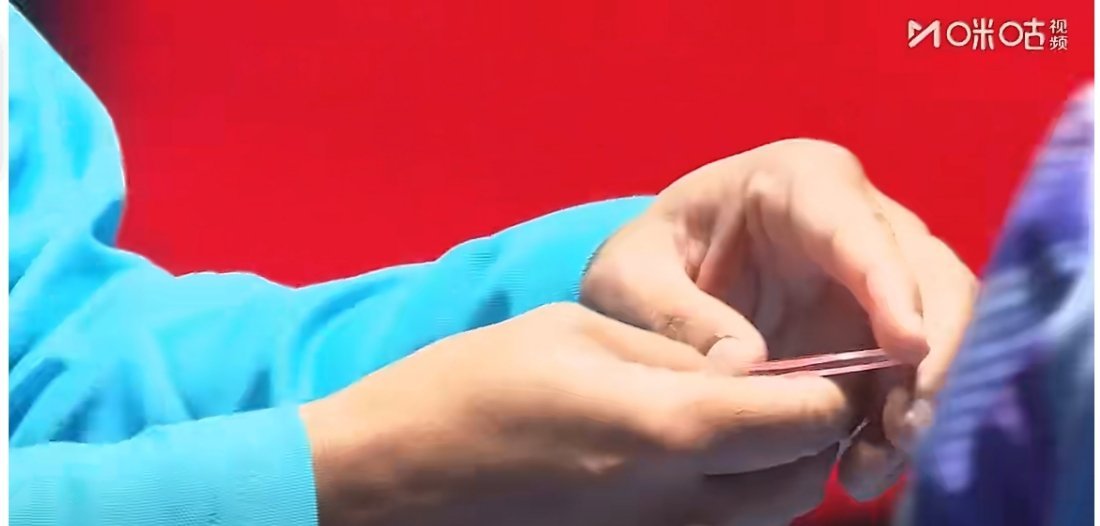 势如破竹！孙颖莎3-0横扫巴特拉 豪取两连胜头名晋级孙颖莎vs巴特拉 在海口亚洲