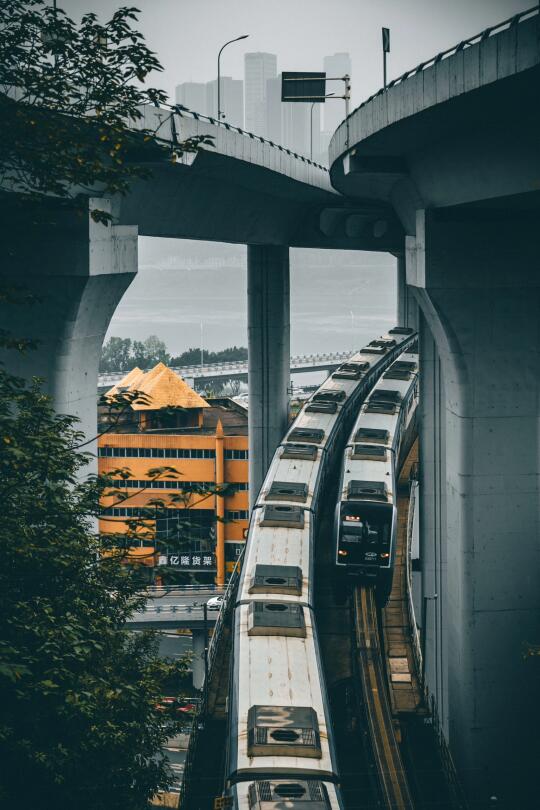 我愿称这为重庆“最酷”地铁站🚇～附5️⃣个机位