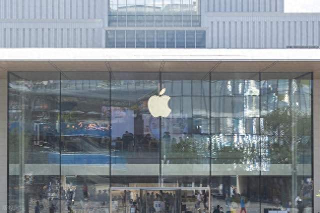 iPhone 18 Pro曝光价出炉，真正大招是1.7万折叠屏