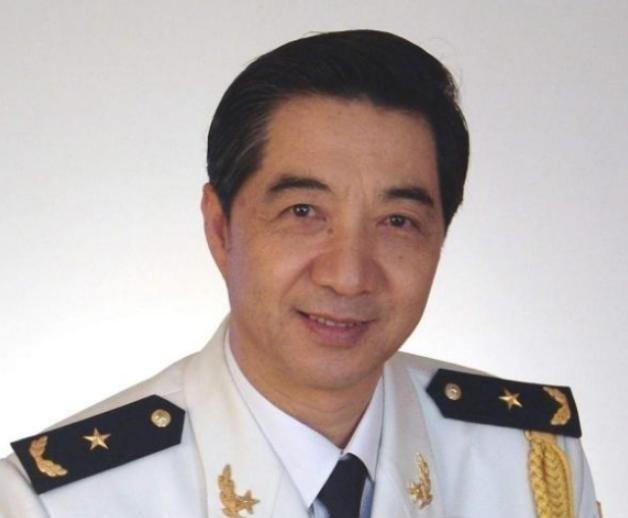当年特朗普初次当选美国总统时，局座张召忠曾半开玩笑地说，要是让他接连干满两届，没