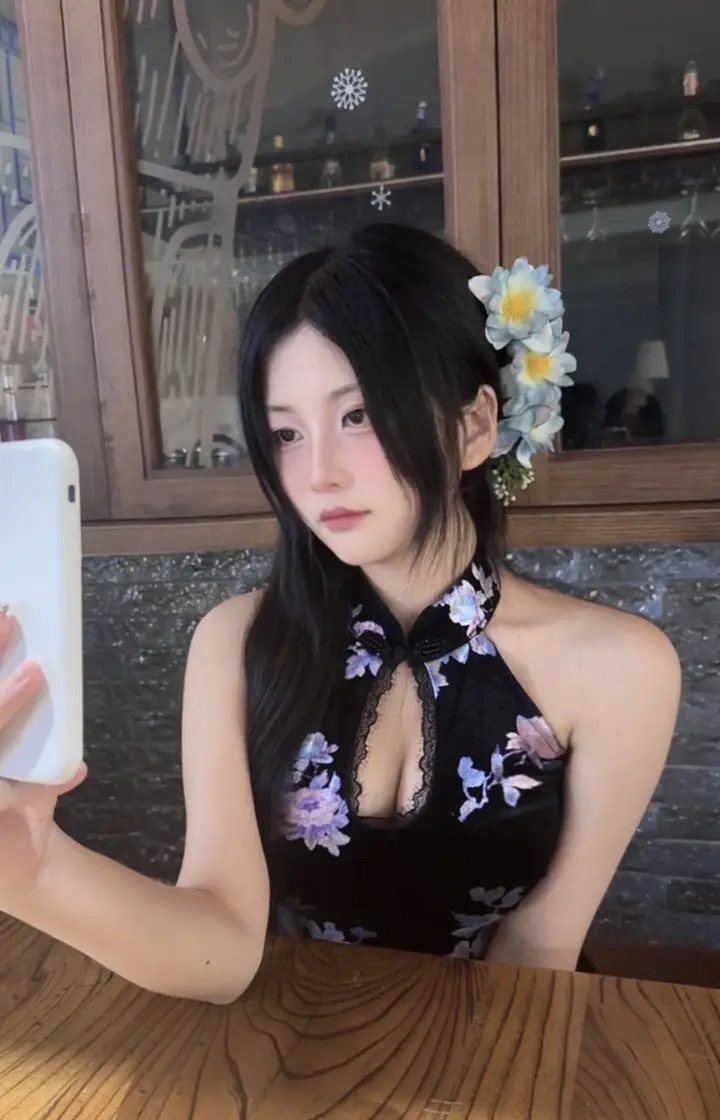 你是树荫还是雨滴 我没戴眼镜 分不清