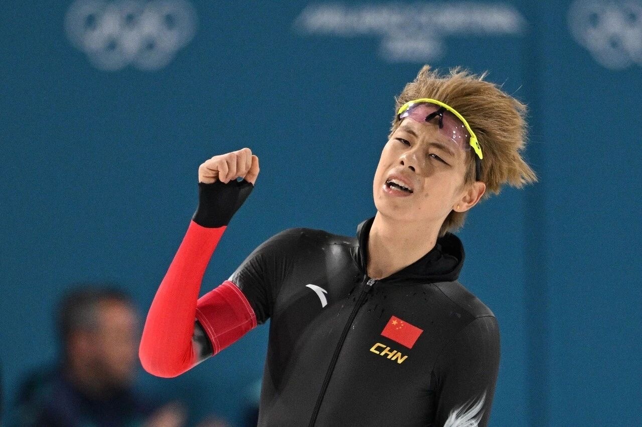 冬奥速滑男子5000米刘瀚彬创历史 异军突起！刘瀚彬在男子速度滑冰5000米项目