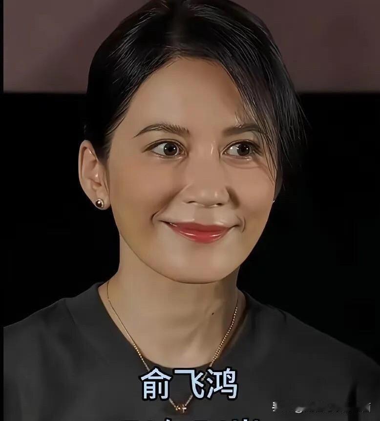 这几位70后女演员里，颜值最高的是俞飞鸿，扎着马尾的发型俏皮可爱，显现出来俊俏面
