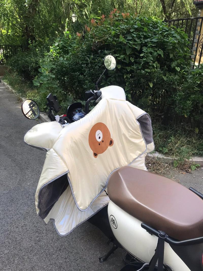 骑电动车用挡风被=危险？我天天用却想说句大实话！
 （个人观点仅供参考，无任何不