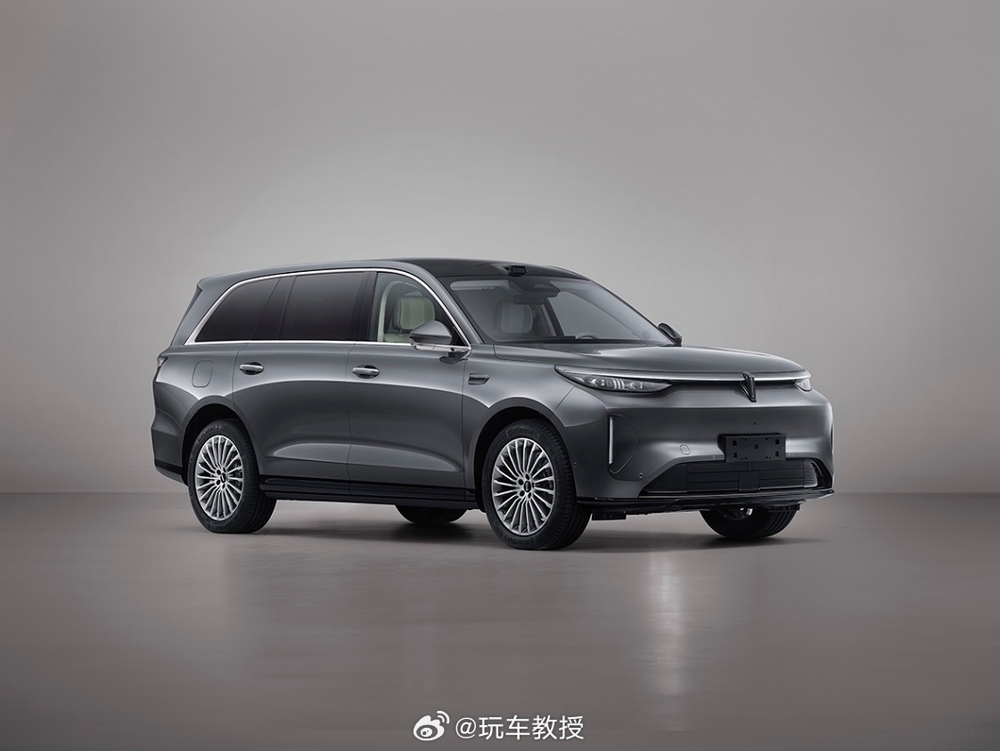 纯电的魏牌V9X要来了长：5299 宽：2025 高：1825mm，轴距3150