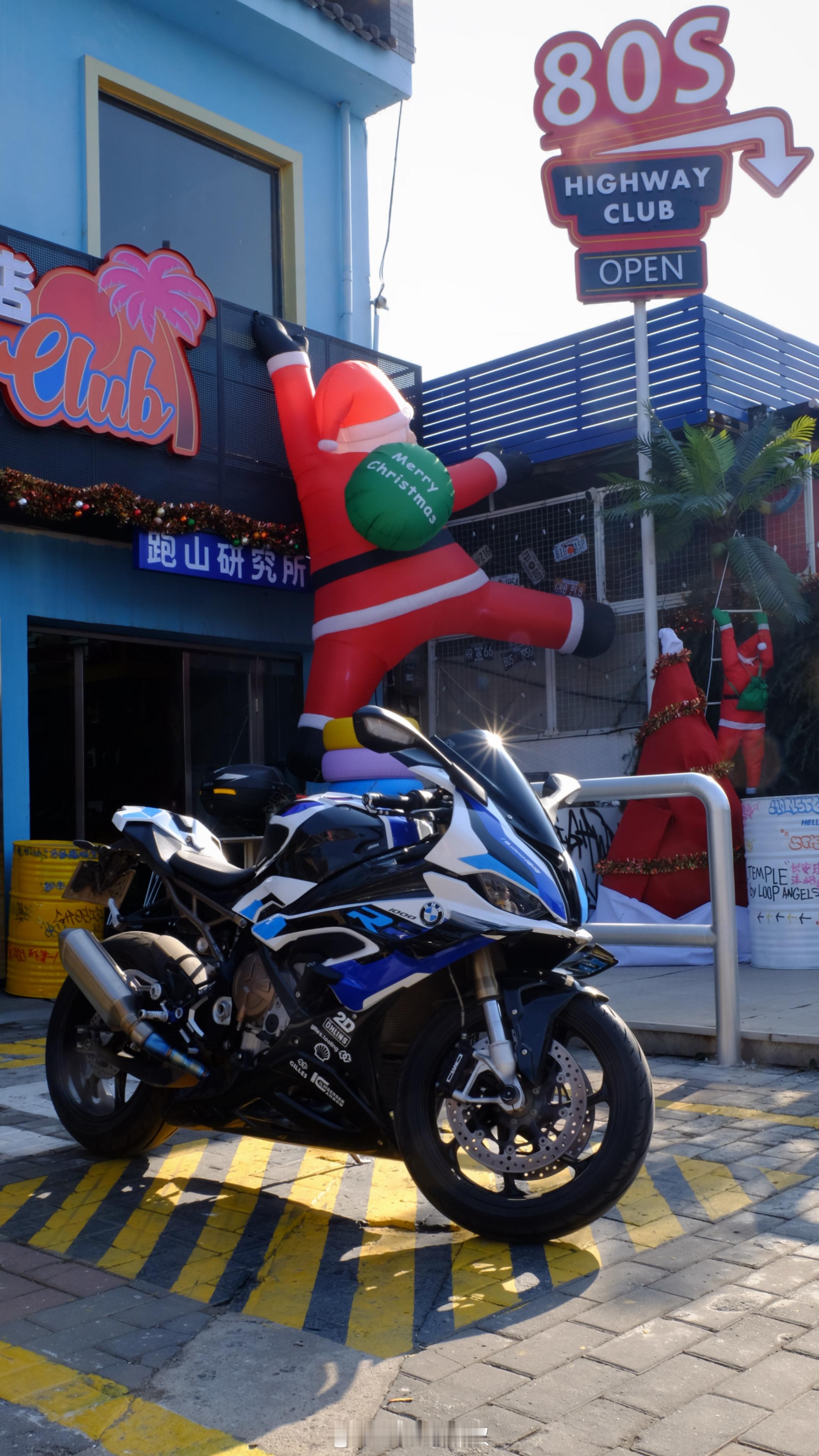 20岁的爱好到了40岁虽然还有兴趣 可是却没有了20岁的激情 就像80岁的老太太