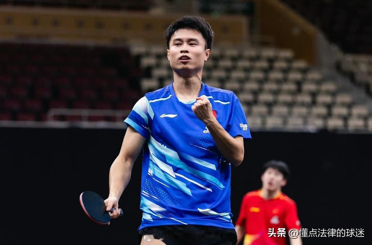 周启豪：国乒开年第一冠，晋级之路盘点
1、决赛：4-2温瑞博🇨🇳（队友）
2
