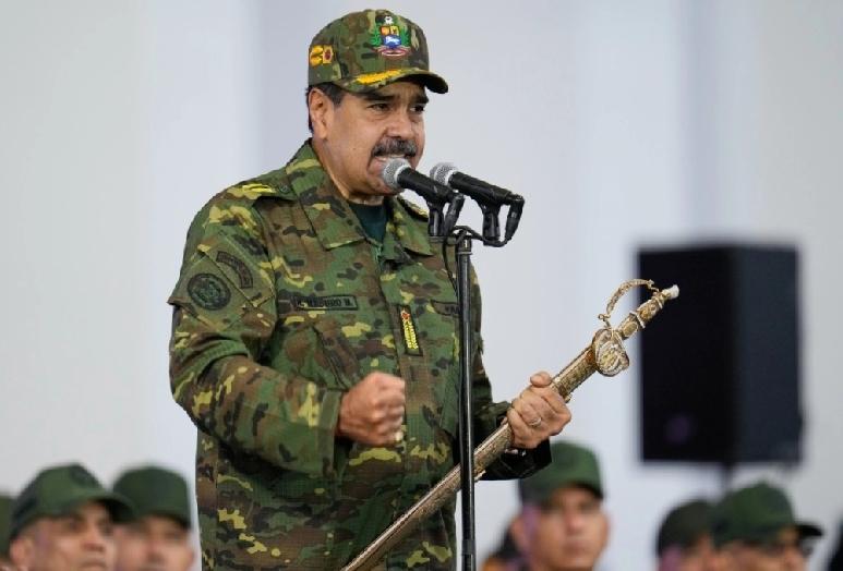 美国总统特朗普上周六（29 日）加大对委内瑞拉施压，警告该国空域应被视为“全面关