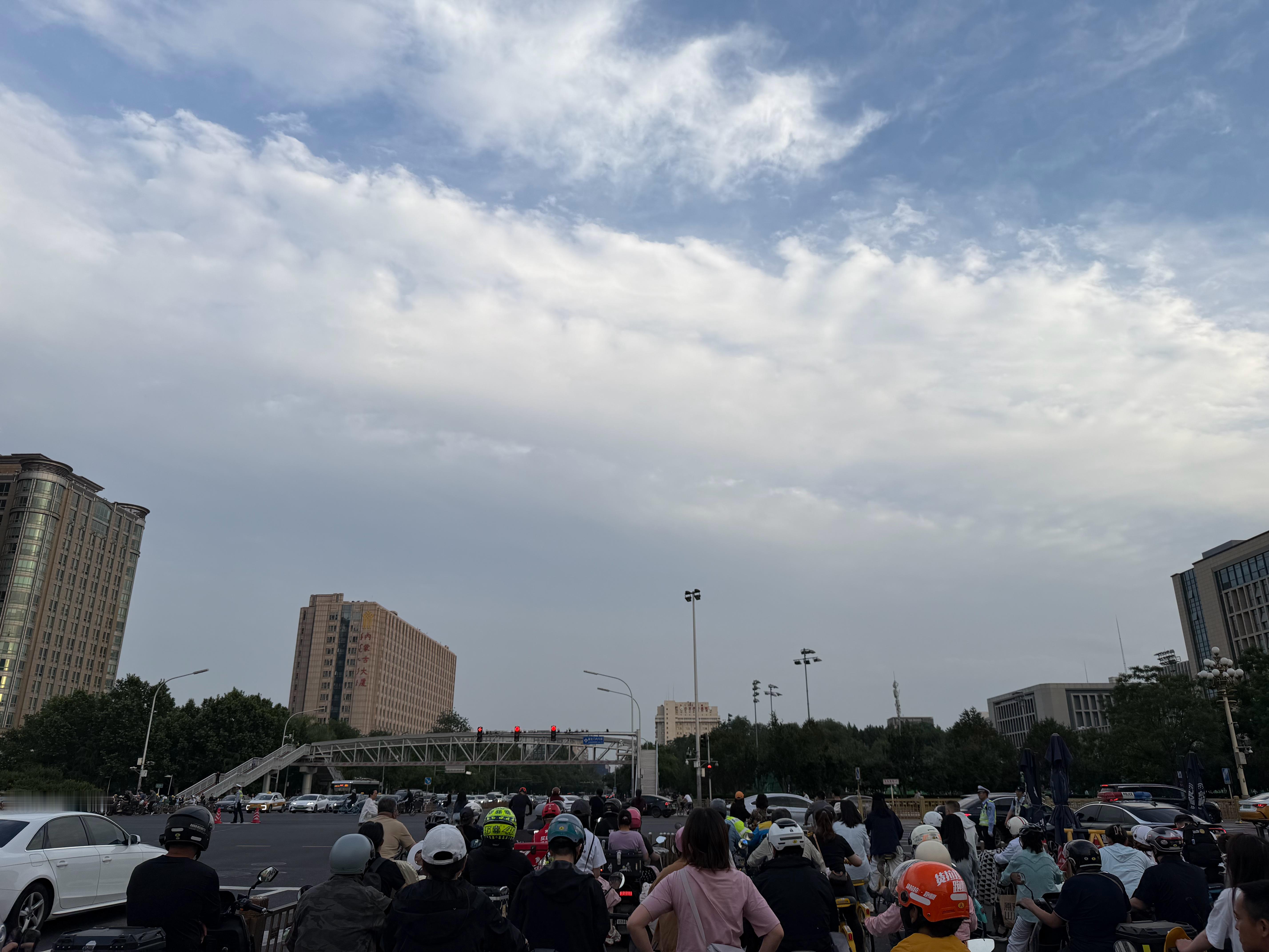 日本在上世纪七十年代的崛起过程中，所有工业产出的40%是由一些在1951年还未出