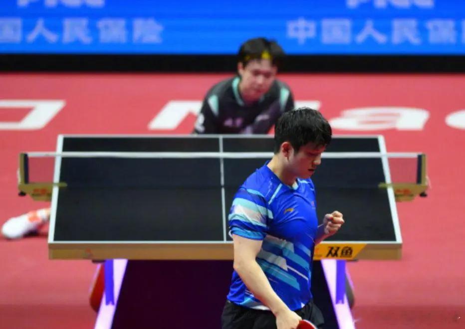 巅峰对决！樊振东4-2淘汰王楚钦+杀进全运决赛 交手33次豪取26胜 北京时间1