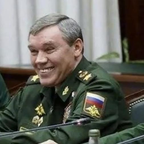 俄罗斯总参谋部国防部第一副部长格拉西莫夫4月21日表示，俄罗斯已经完全控制了卢甘