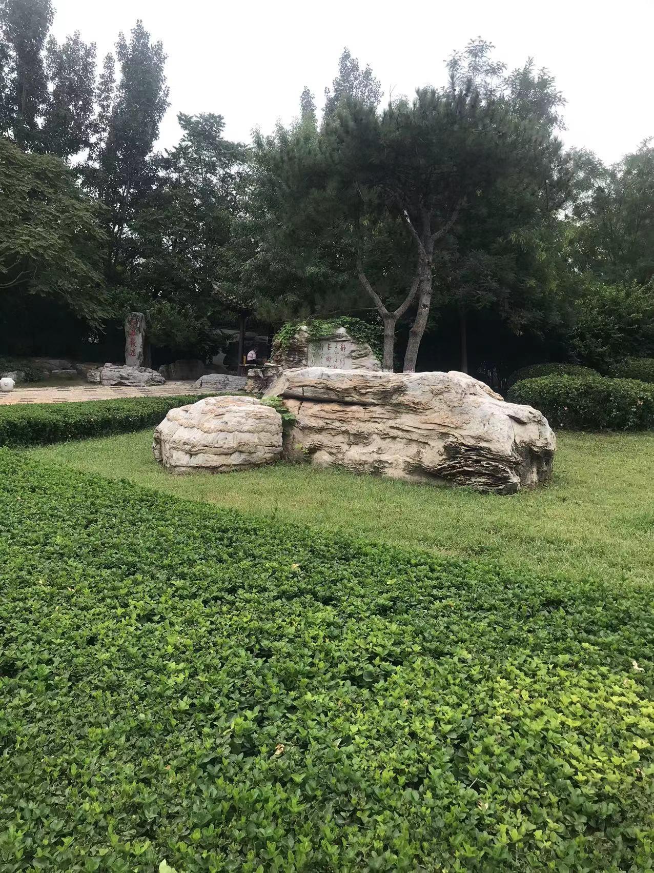 什么是幸福？
我们终其一生都在找一个答案，其实很简单，有一个健康的身体，有一个温