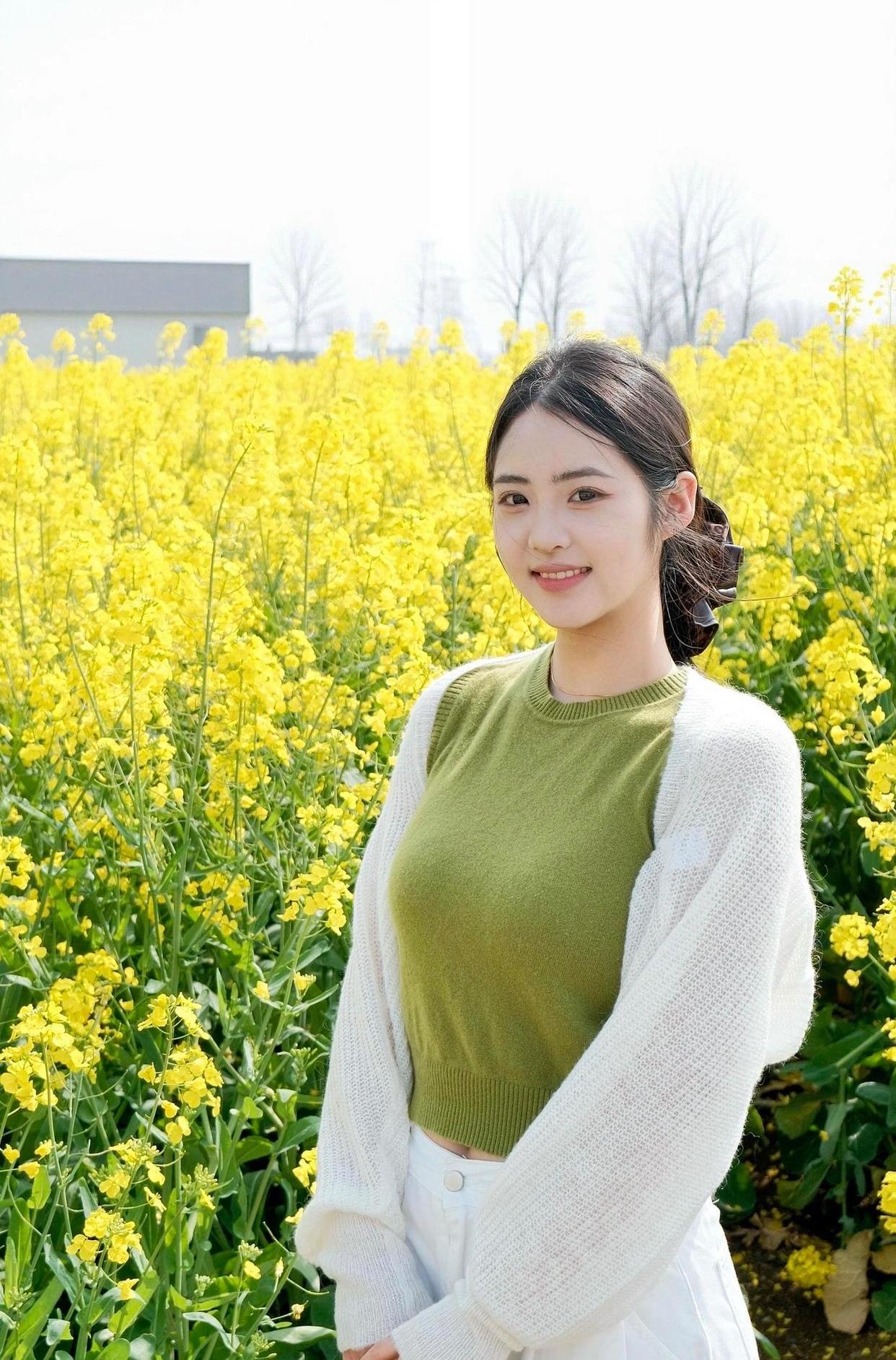 心怀阳光的人，即使在逆境中也能看到希望，这种积极心态能照亮前路、温暖生活。

1