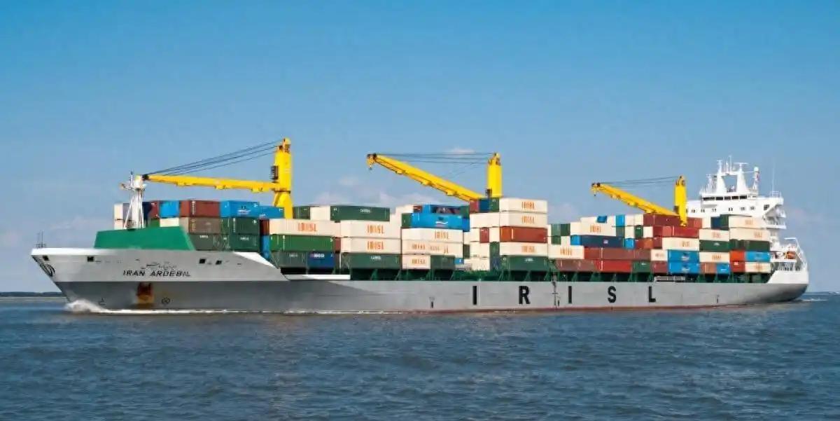 如此“强盗行径”必须给于有力回击
据称美军特种部队在斯里兰卡外海強力拦截一艘驶往