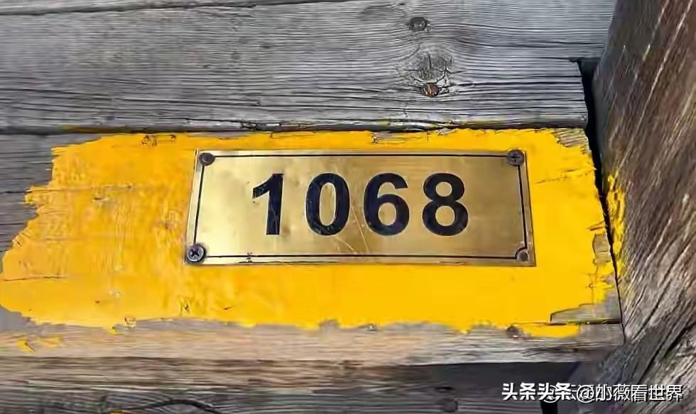 就像翡翠静卧在阿尔泰的褶皱里，人类的最后一方净土——喀纳斯景区到了！

“喀纳斯