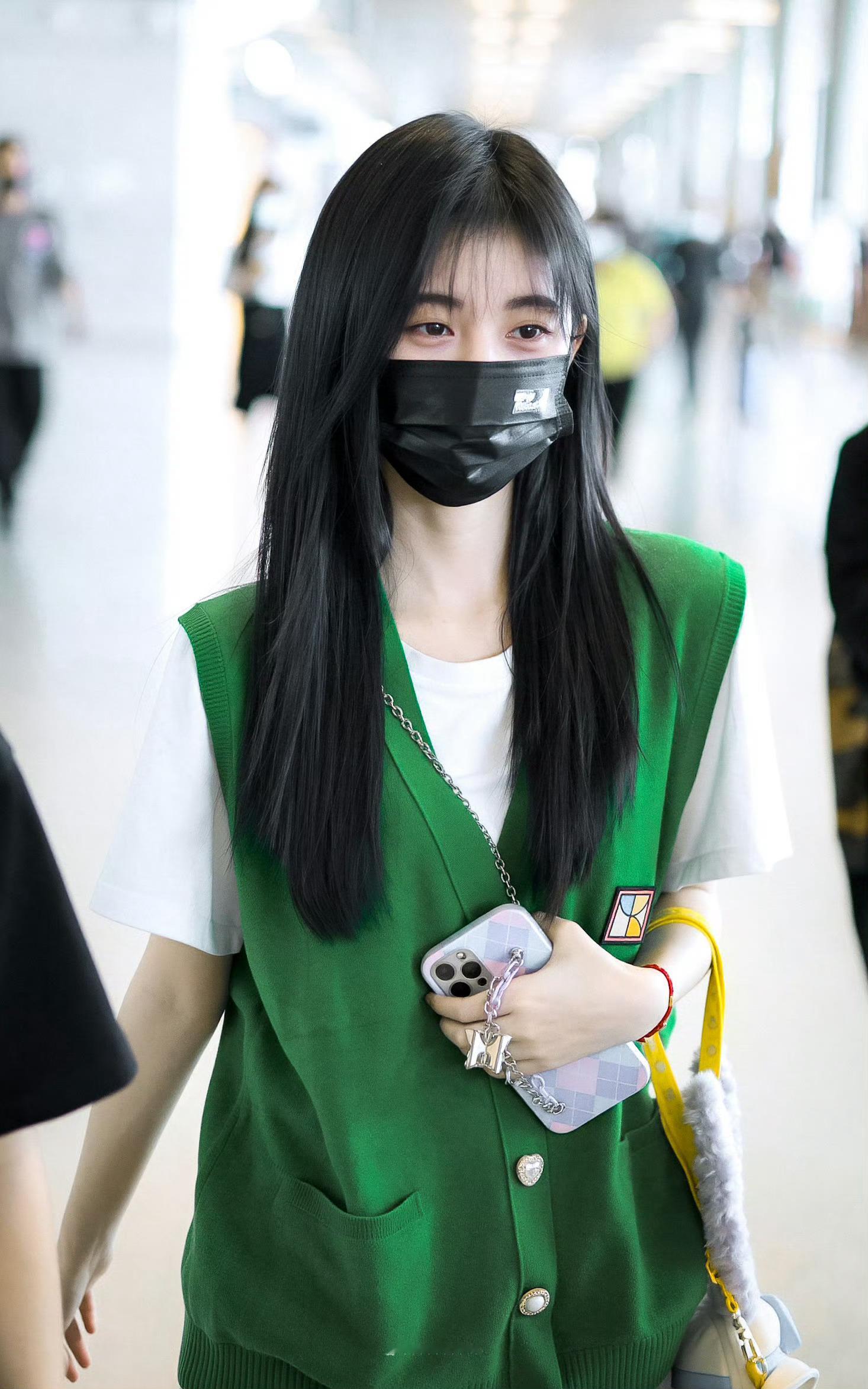 🍊小佟专属滑梯 💙鞠婧祎苏绿夏 此生惟卿一人 不死 不休 不离 不弃​​​