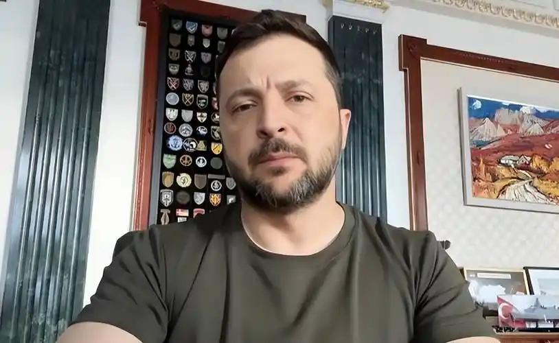 *泽连斯基的意思很明确，你不让我加入北约可以，不让加入欧盟也没事，不让外国军队进