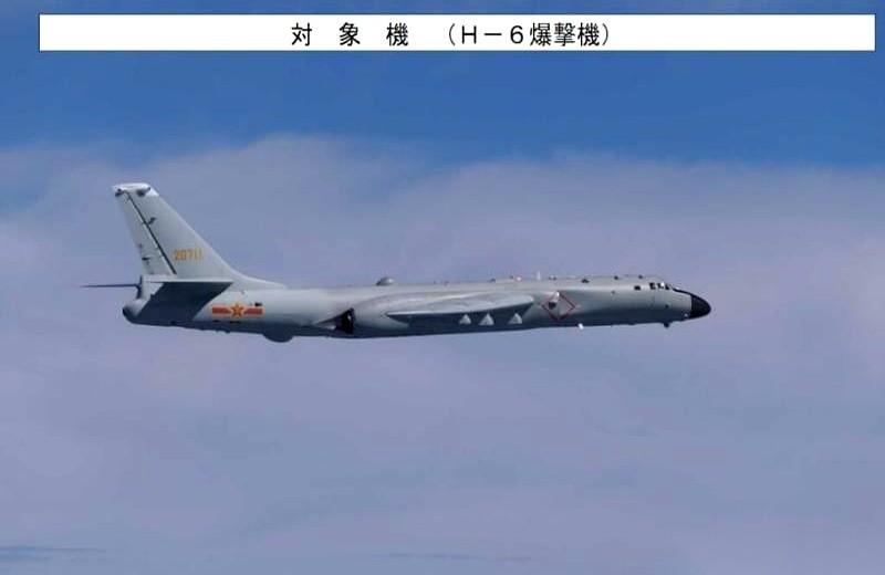 中俄空军第11次联合巡航，这事儿又来了。
阵容直接拉满，轰-6K、图-95MS战