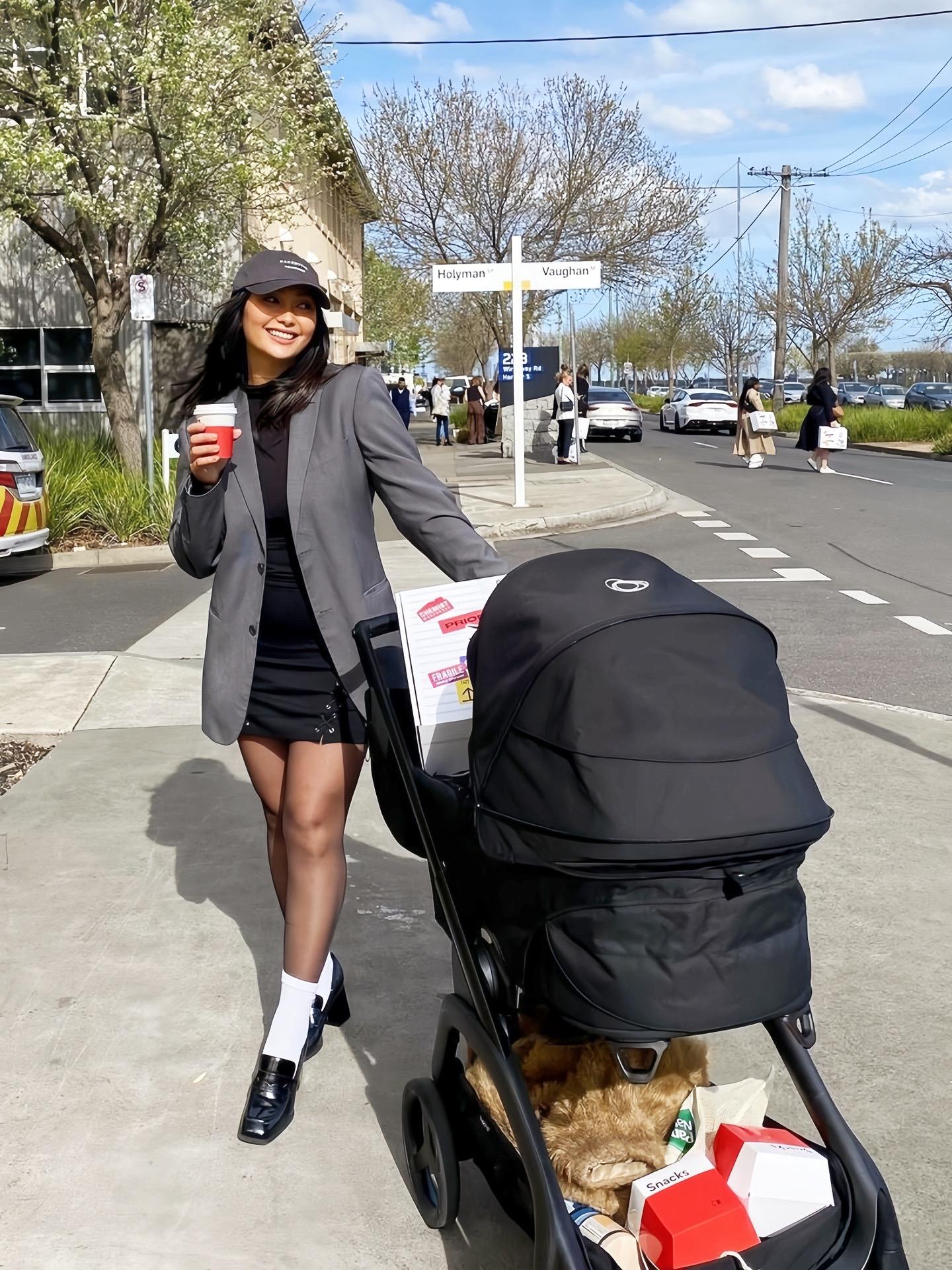 25岁全款给宝宝拿下秋天的第一辆婴儿车。👶Bugaboo Drago...