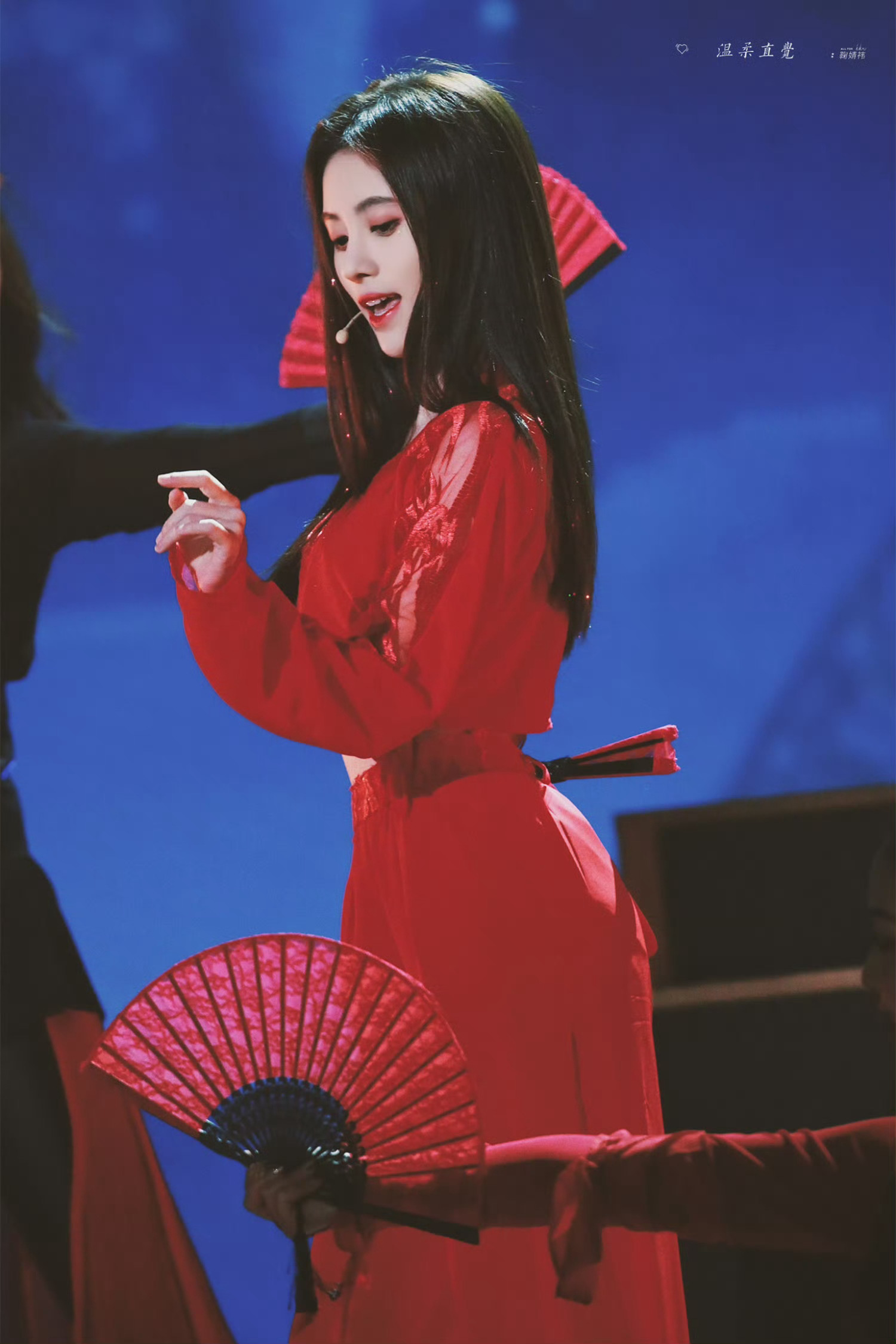 jjy鞠婧祎jjy鞠婧祎阿黛"虽然感受过无数恶意,但还是愿意相信这是个善良的世界