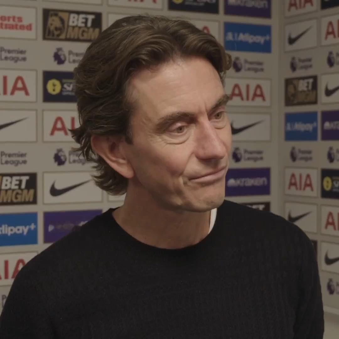 【主帅捍卫维卡里奥】热刺1-2富勒姆的赛后，弗兰克捍卫了出现失误、导致对手吊射破