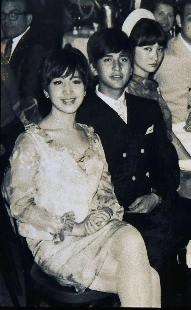 赌王长女何超英：半生荣华半生疯癫，玄学大师拆解她命里藏不住的苦劫

赌王何鸿燊一