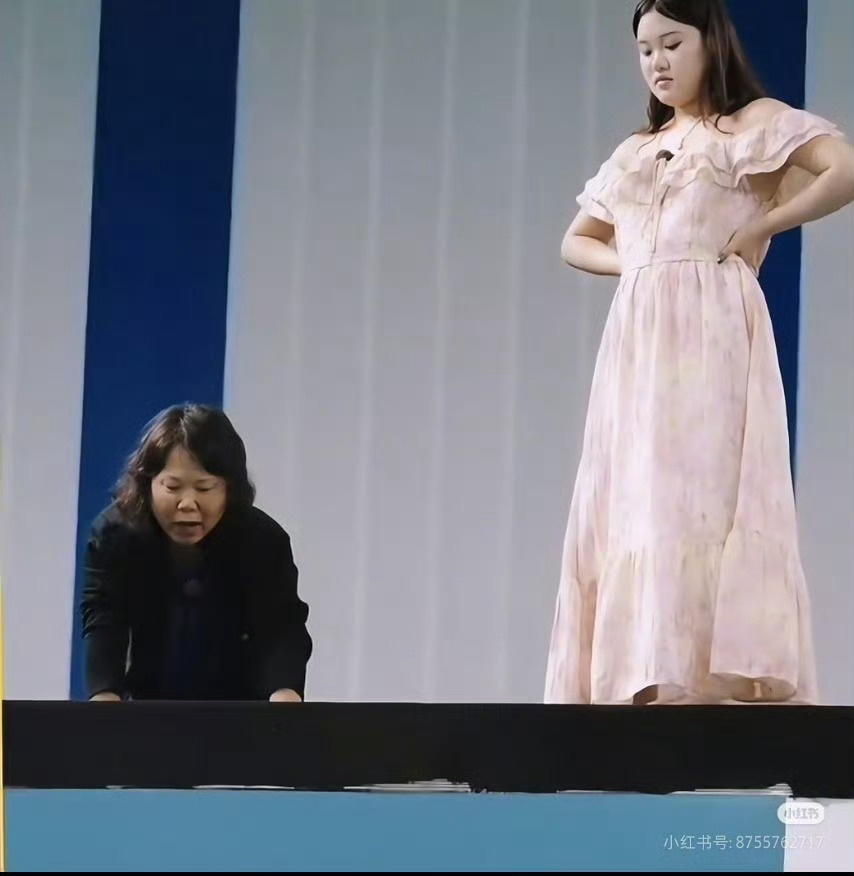 忽然想到一个问题，张家齐和妈妈参加综艺节目《我家那闺女》，这个综艺节目的出场费怎