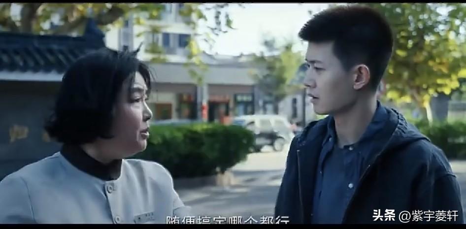 我真的超喜欢李成和妈妈在一起的时刻，有一位轻松幽默超自信的妈妈，李成整个人都是放