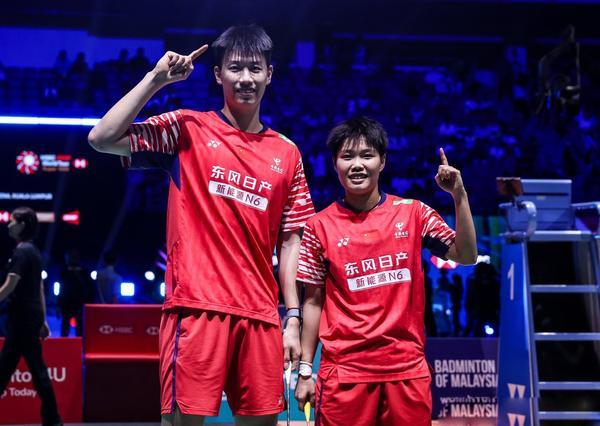 混双头号种子凤凰爆冷不敌丹麦组合，止步次轮，有点遗憾

 混双头号种子冯彦哲/黄