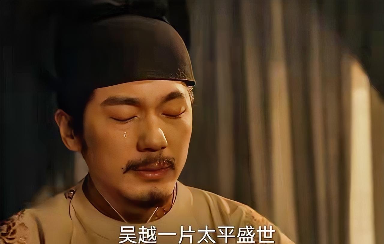 一夜翻墙，两条命落地。
钱弘倧在屋里拍门呼救的那一刻，吴越的天已经变了。
刀