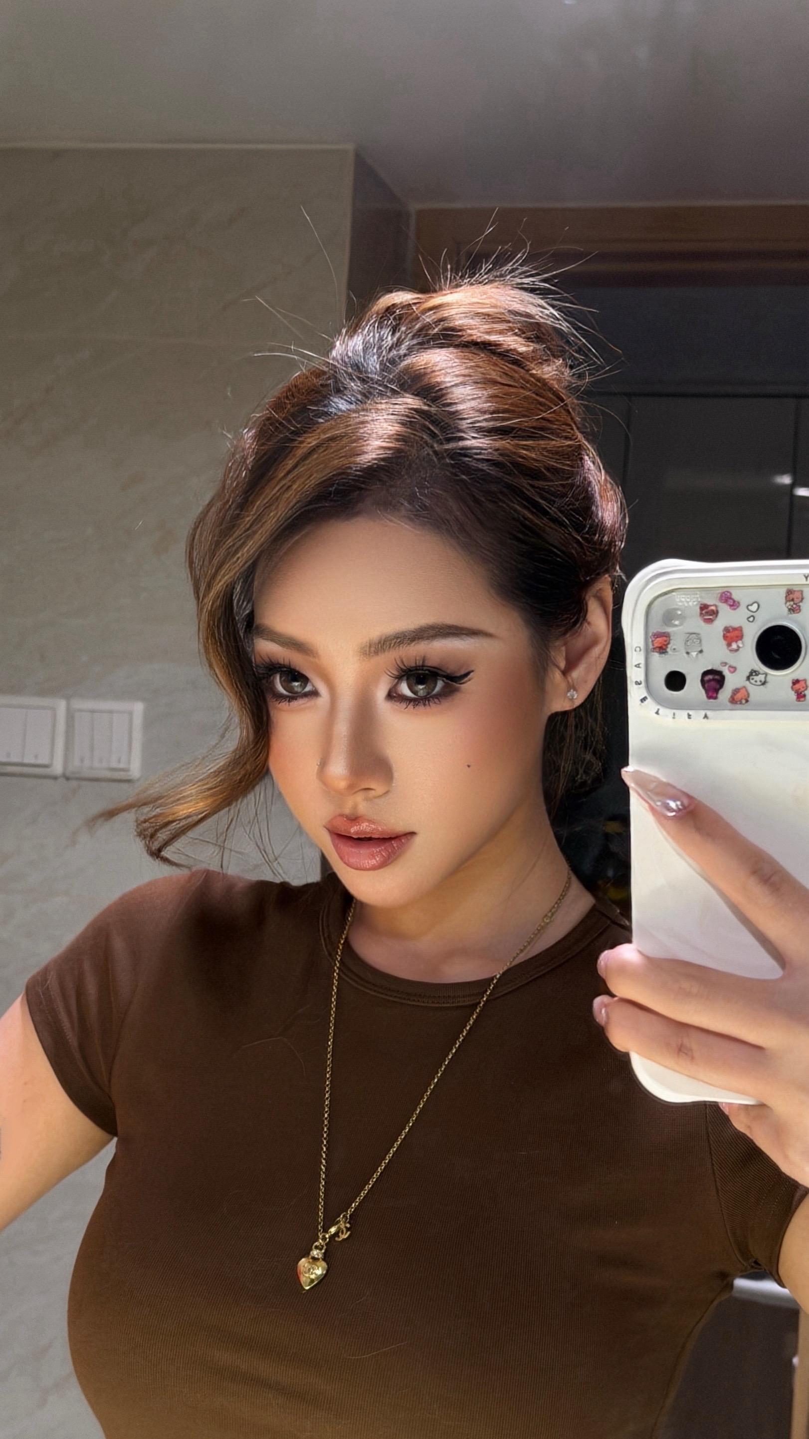 轻欧美 亚裔辣妹妆