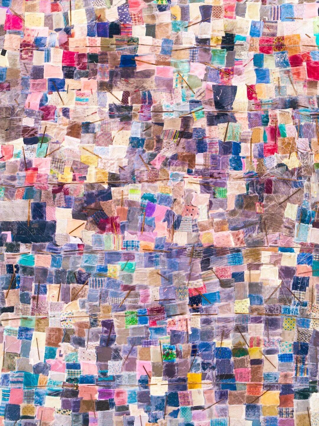 雪后的胖东来工地棉被，劳动者创作的艺术
这不是油画
更不是哪位艺术家创作出来的艺