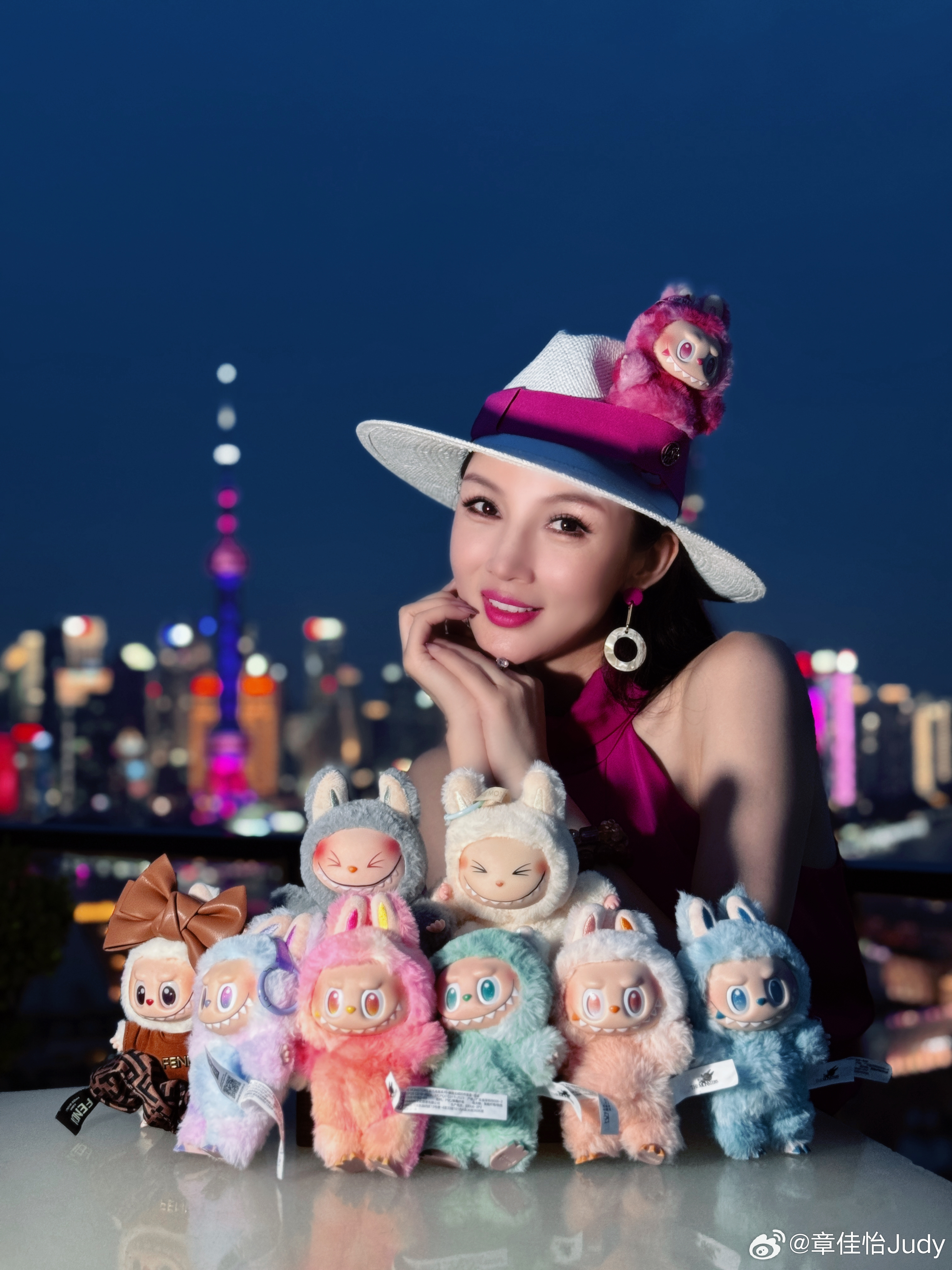 你们喜欢的顶流辣妈精致女人时尚穿搭精致女人遇见美好拉布布 ​​​