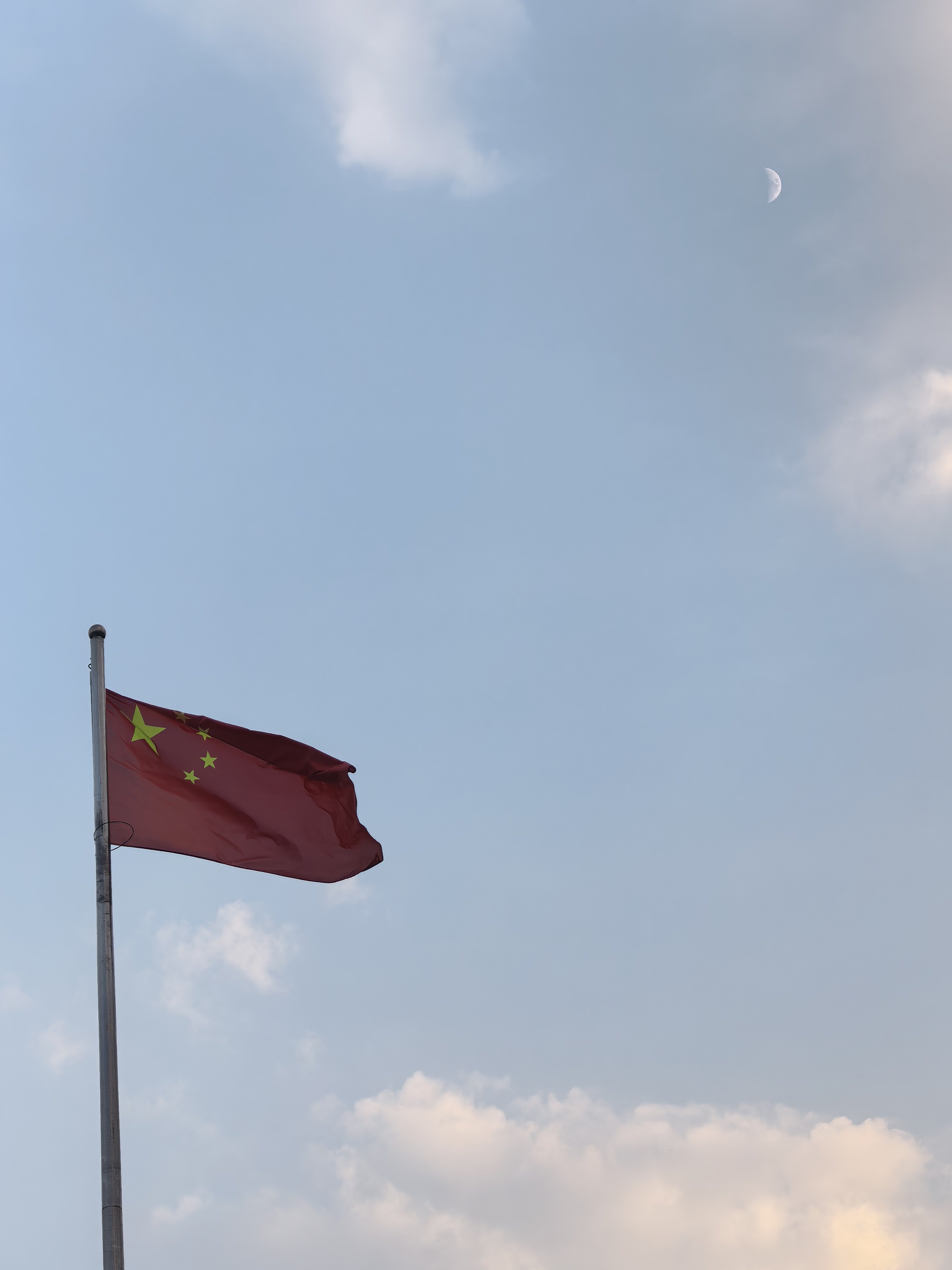 天平之上，是权利，更是责任。奉劝有些“BL律师”，该挣的钱挣，不该挣的钱别挣！ 