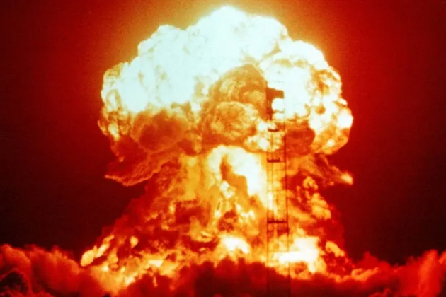 烽火问鼎计划 日本欲谋求核武器2025年12月18日日本首相府负责国家安全事务的