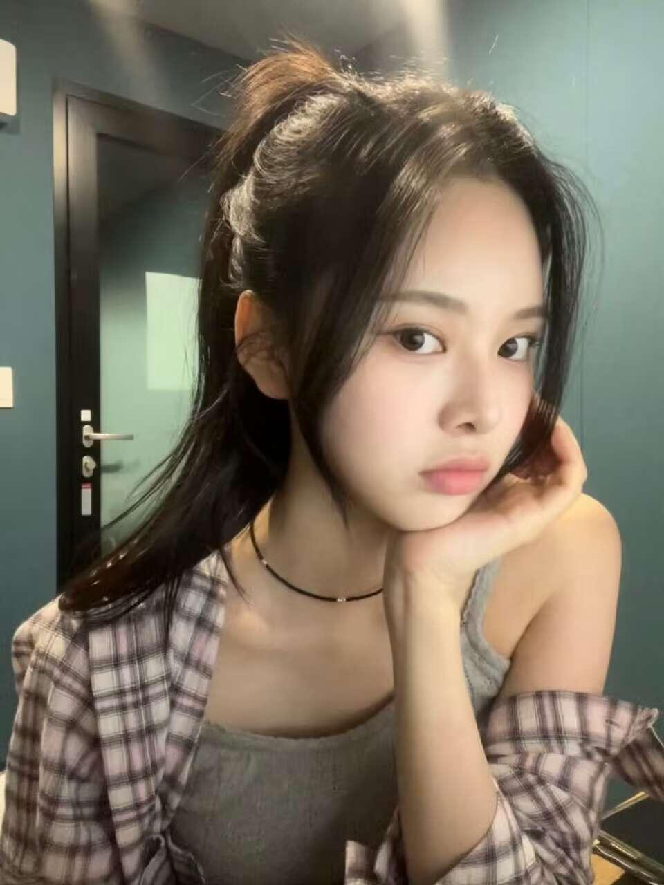 美丽学姐 ​​​